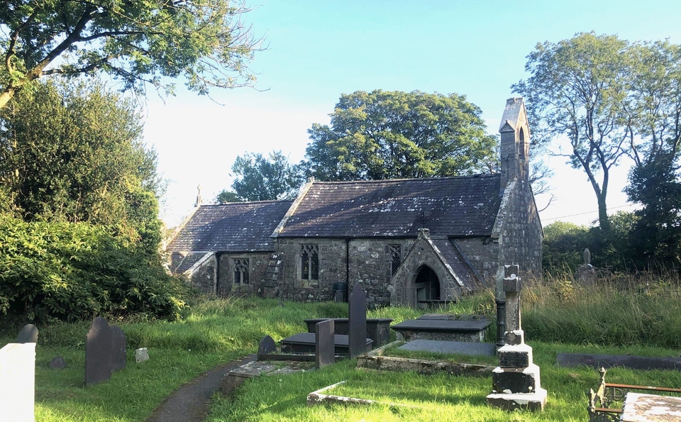 Eglwys St Michael Church, Penrhoslligwy